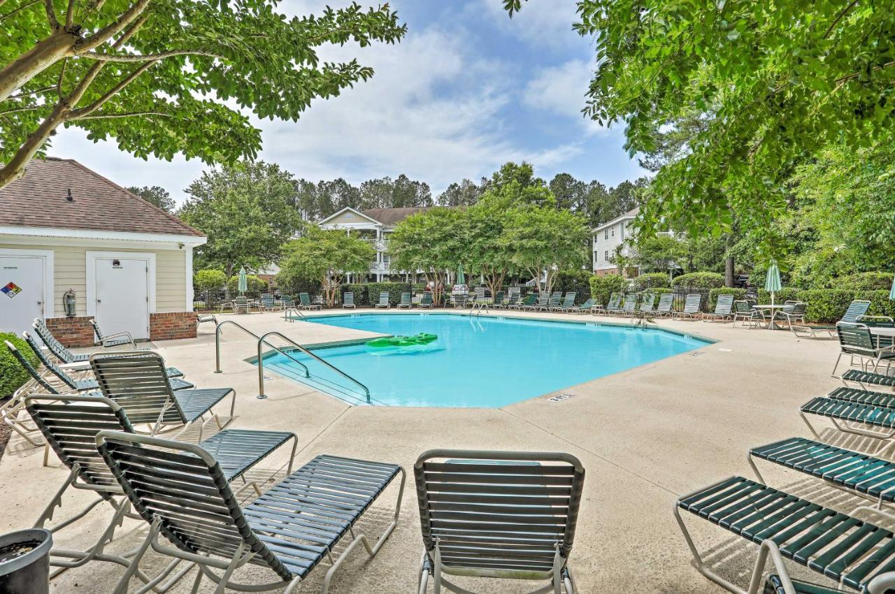 Golf With Pool In North Myrtle Beach! Apartment