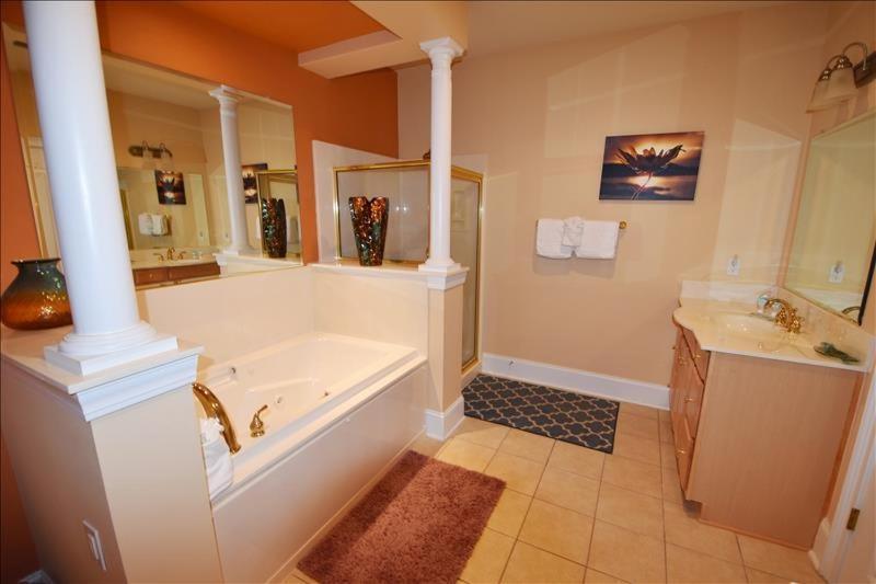 427 Edgewater Apartment *