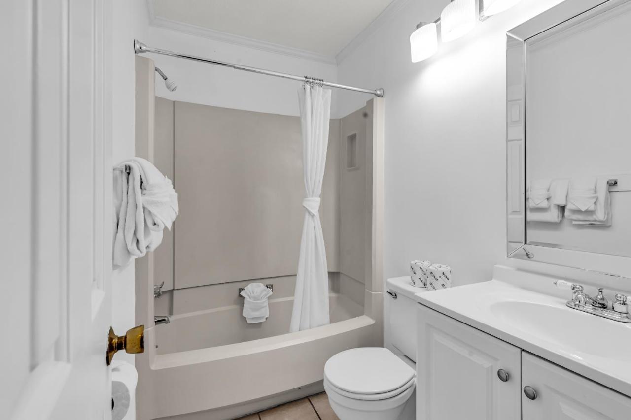 Walking Distance To The Ocean Forest Apartment *