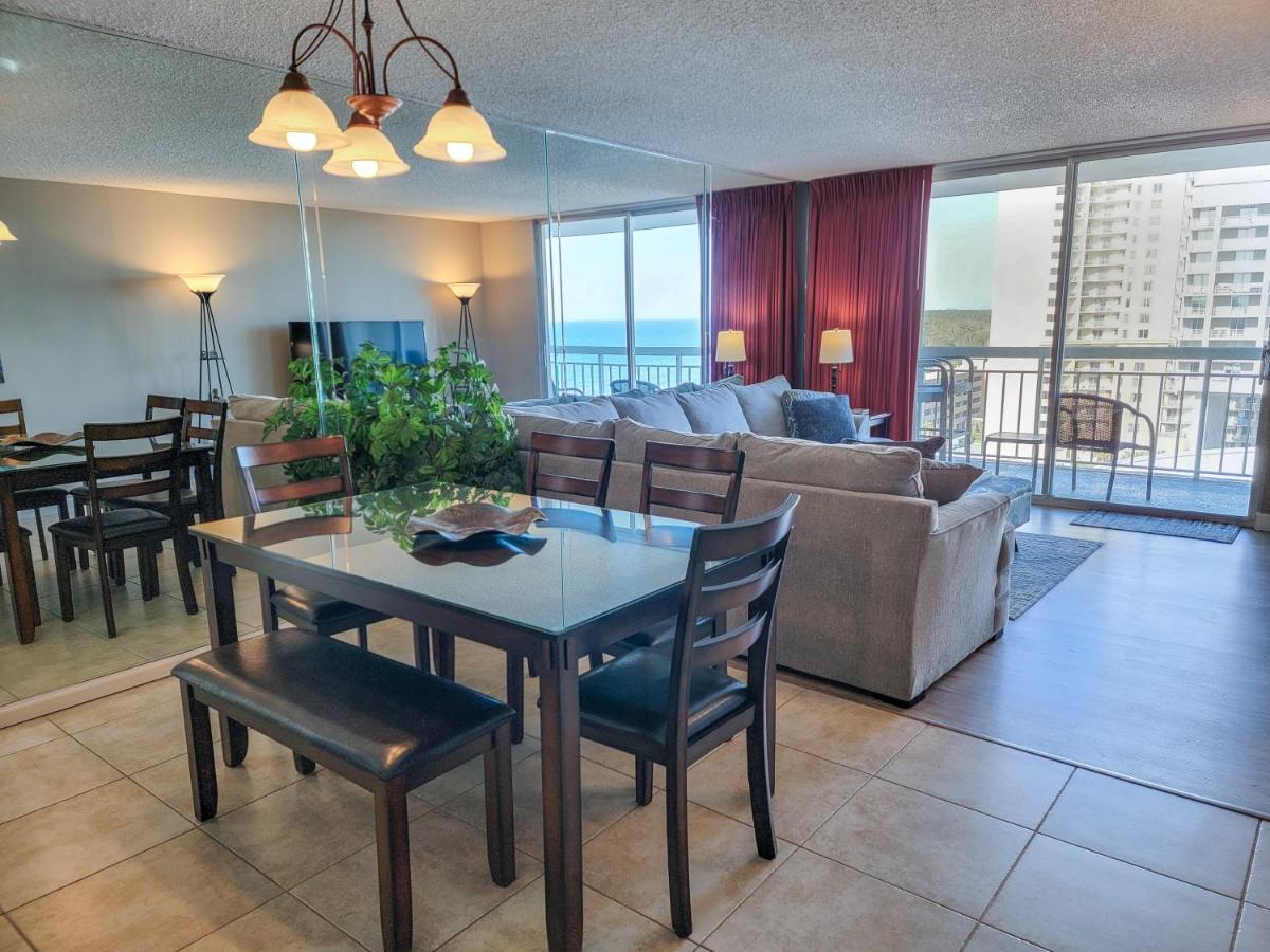 1201 South Hampton Apartment