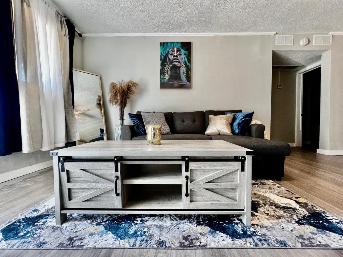Short Walk To Beach, Hvac, Fast Wifi - 104 Myrtle Beach