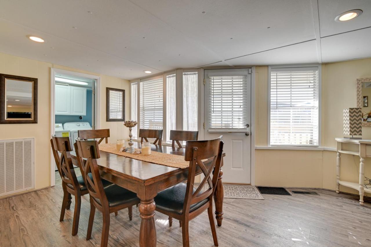Holiday home Surfside With Pool Access Walk To Beach! *