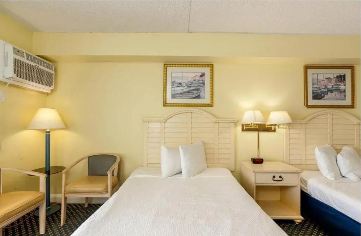 Stunning Oceanfront Condo! Perfect For 4 Guests! Sea Mist 20409 * Myrtle Beach