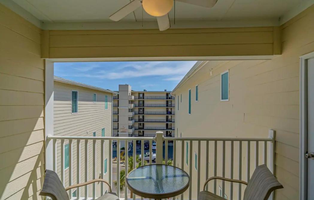 Stunning Ocean Breeze Luxury 4d-across The Street From The Ocean! Sleeps 10 Guests! Holiday home *