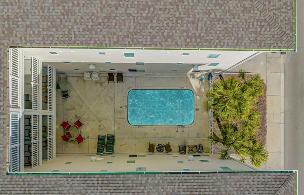 Stunning Ocean Breeze Luxury 4d-across The Street From The Ocean! Sleeps 10 Guests! Holiday home *