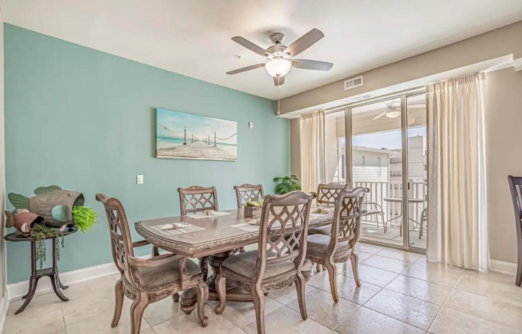 Stunning Ocean Breeze Luxury 4d-across The Street From The Ocean! Sleeps 10 Guests! *