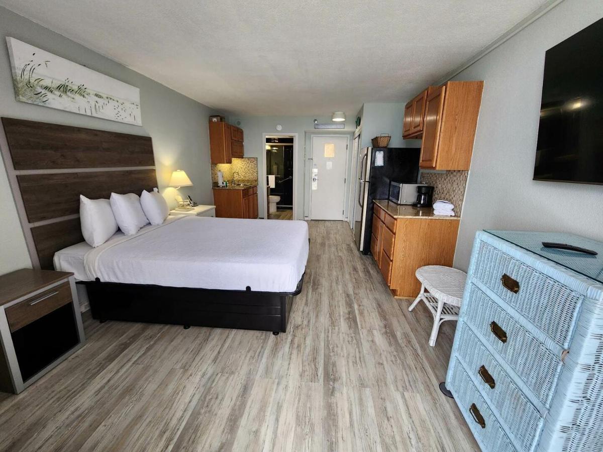 Ocean Front King With Incredible Views! Sun N 706