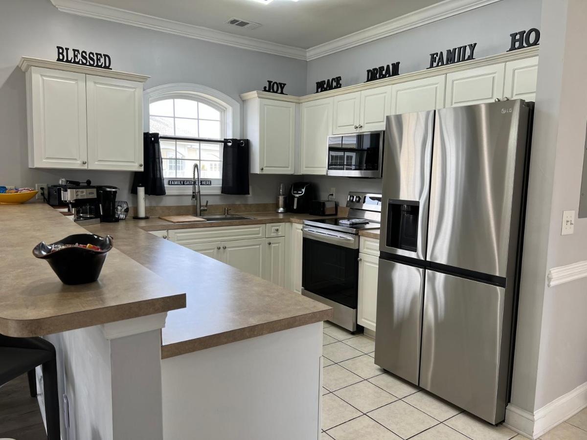 Apartment Modern On Golf Course, Pet Friendly! Sleeps-8! Myrtle Beach