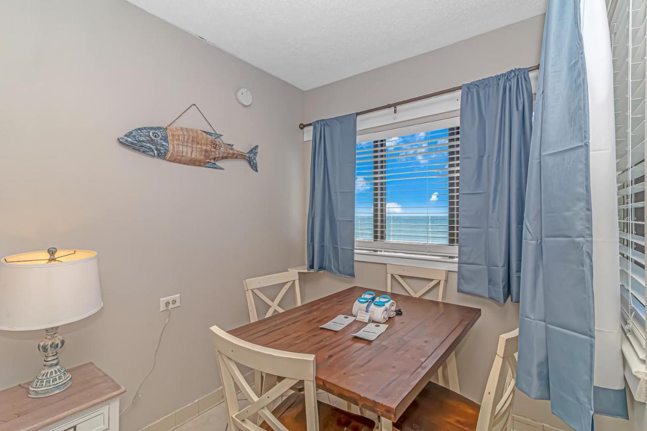 Ocean Front With Panoramic Views! Palace 1001 Apartment