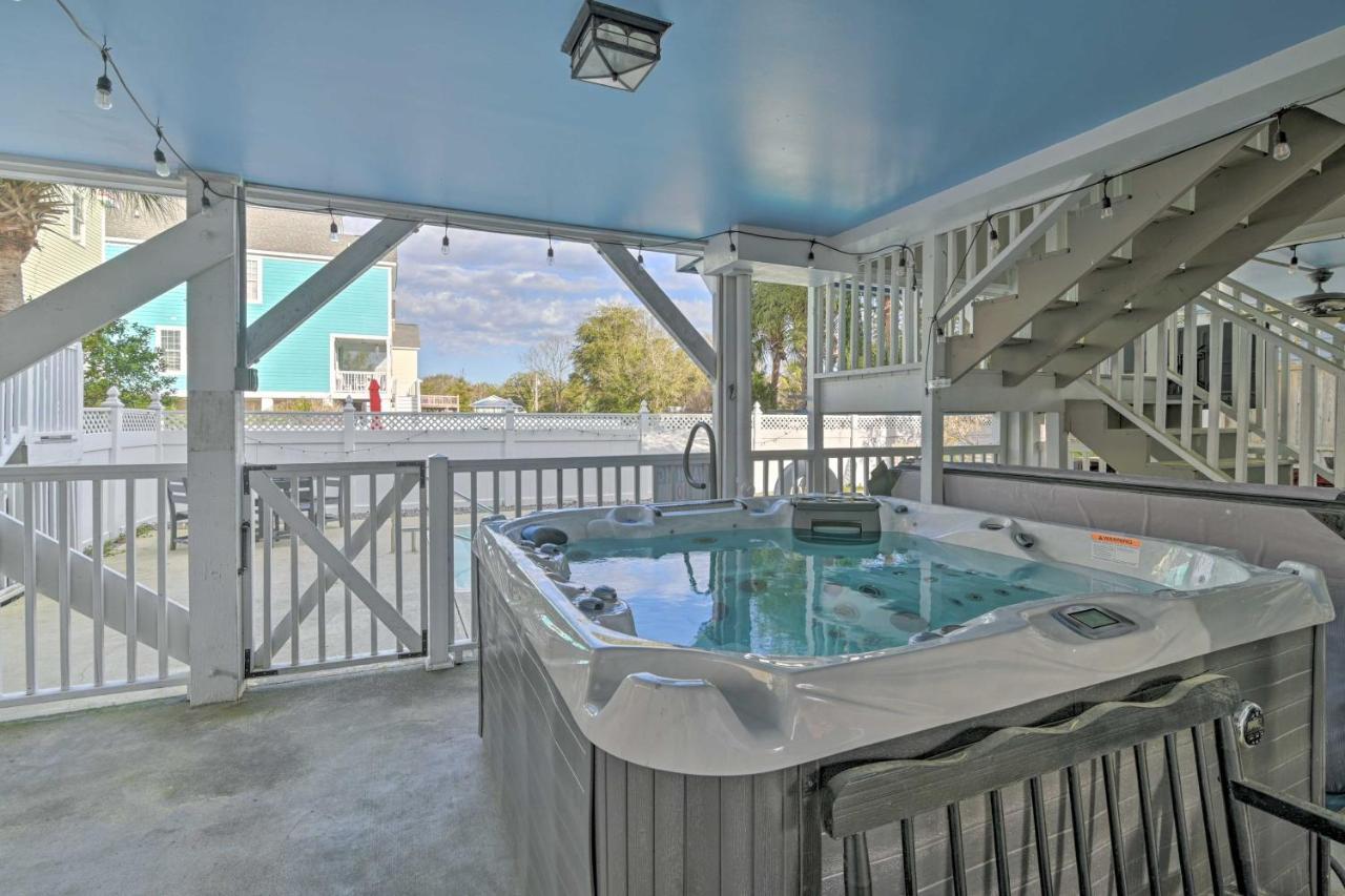 Holiday home Large With Hot Tub And Pool 500 Ft To The