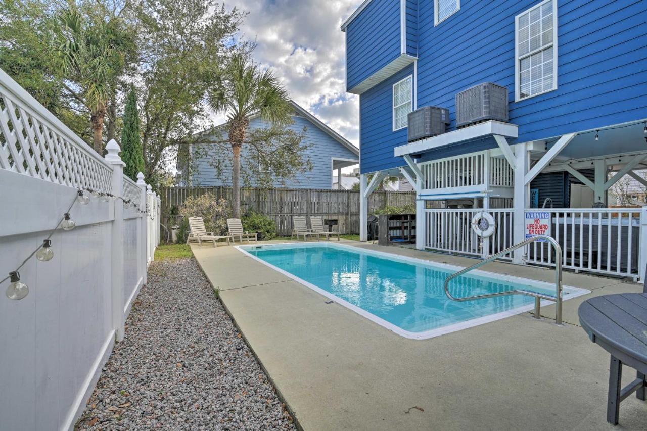 Large With Hot Tub And Pool 500 Ft To The