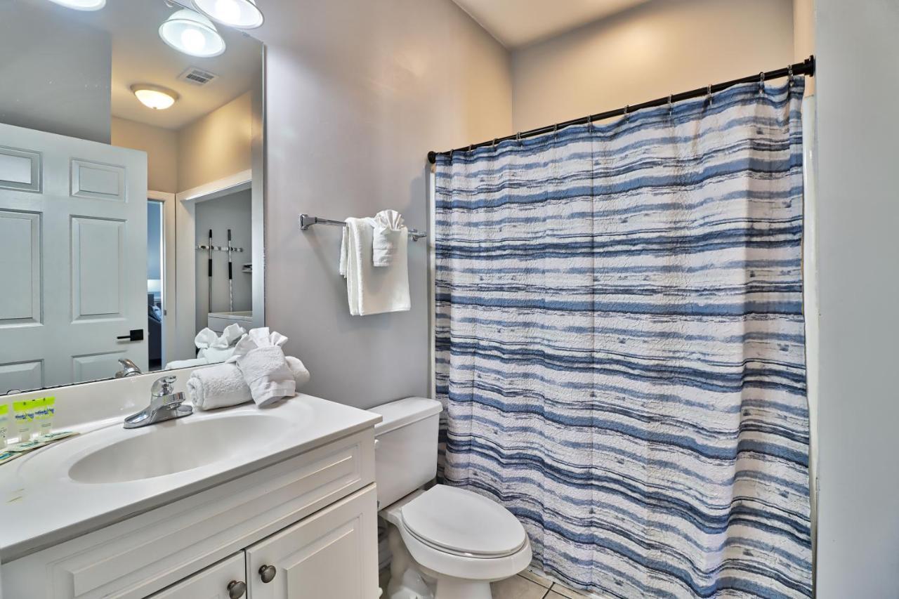 Apartment Modern On Golf Course, Pet Friendly! Sleeps-8! Myrtle Beach