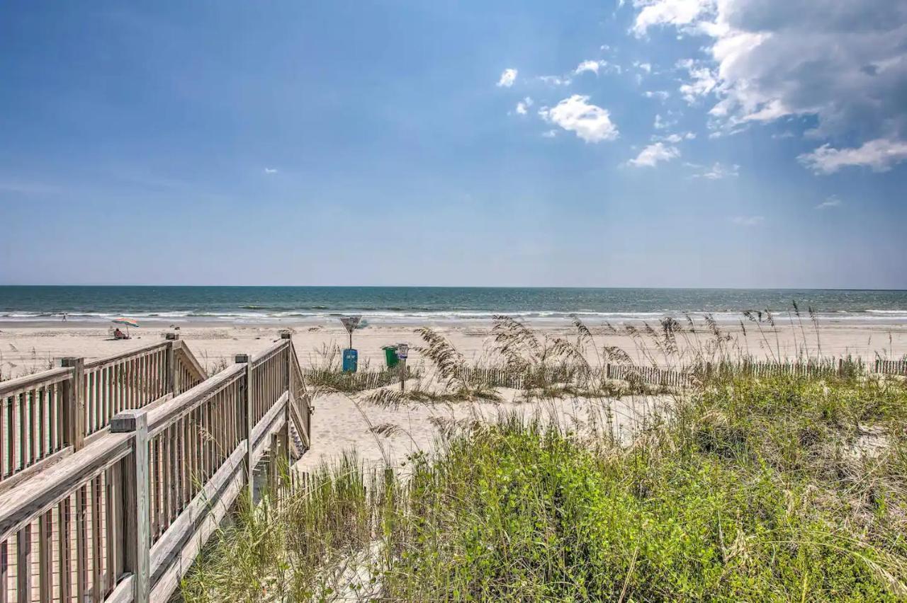 Apartment Modern On Golf Course, Pet Friendly! Sleeps-8! *