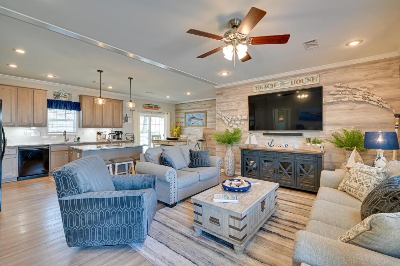 Holiday home Sunny Myrtle - 1 Mi To Ocean!