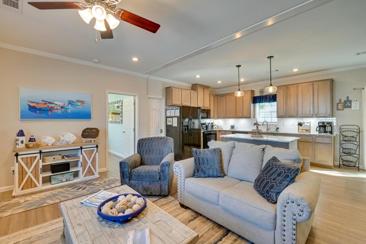 Holiday home Sunny Myrtle - 1 Mi To Ocean! Myrtle Beach