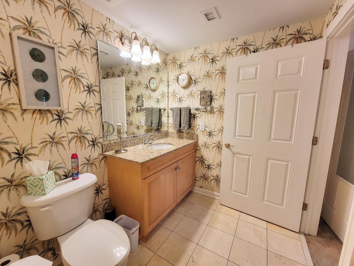 Apartment 2307 Royale Palms *