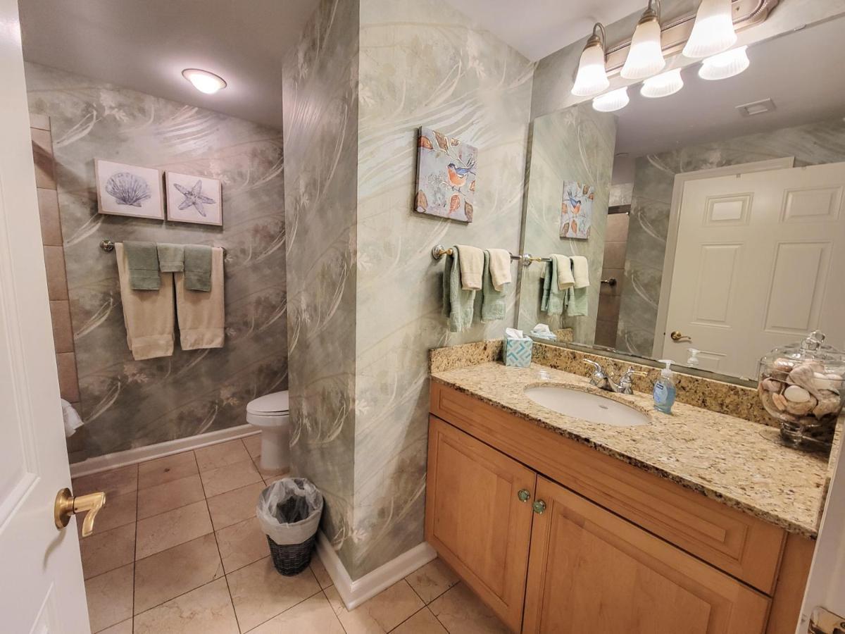 Apartment 2307 Royale Palms *