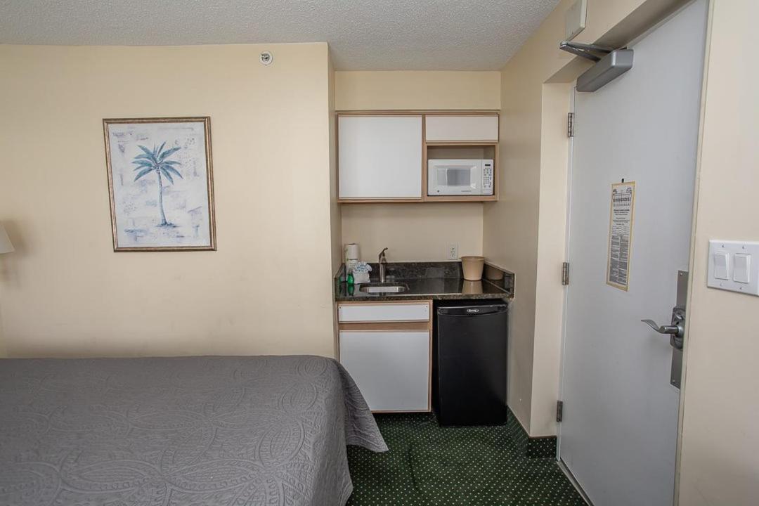 Ocean View King Boardwalk Unit 540 Sleeps 2 *