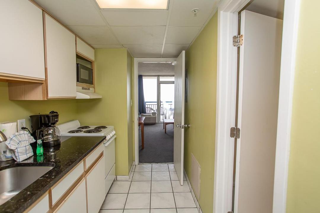 Holiday home Direct Ocean Front 1 Bedroom 2 Bathrooms Boardwalk Unit 539 Sleeps 8 *