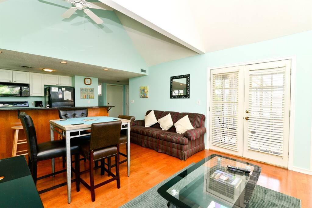 5 Min Walk To With Pools Hot Tub Restaurant Grills Myrtle Beach