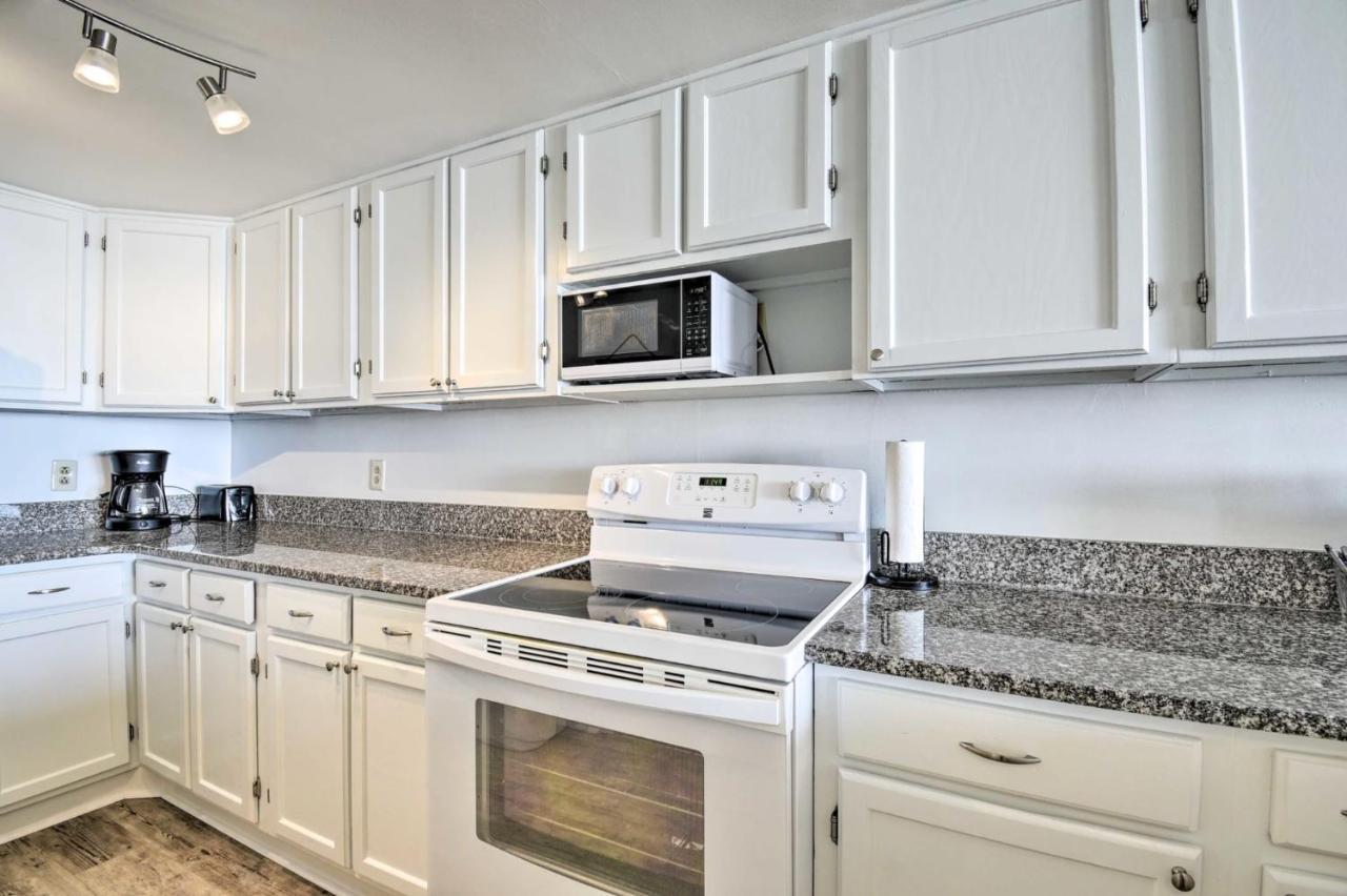 Apartment Oceanfront Oasis W/ Pool, Steps From Beach! *