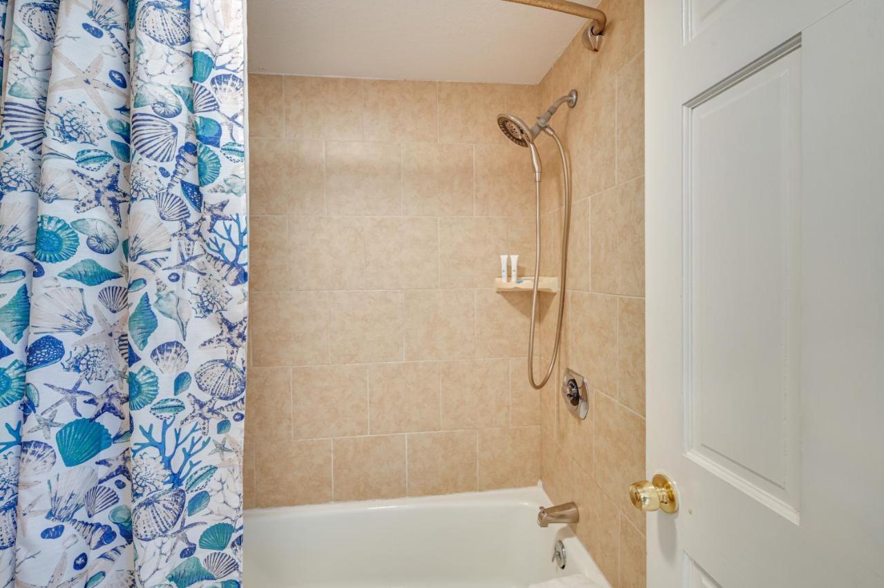 Blue Water Beachfront 2 Mi To Skywheel! Apartment *