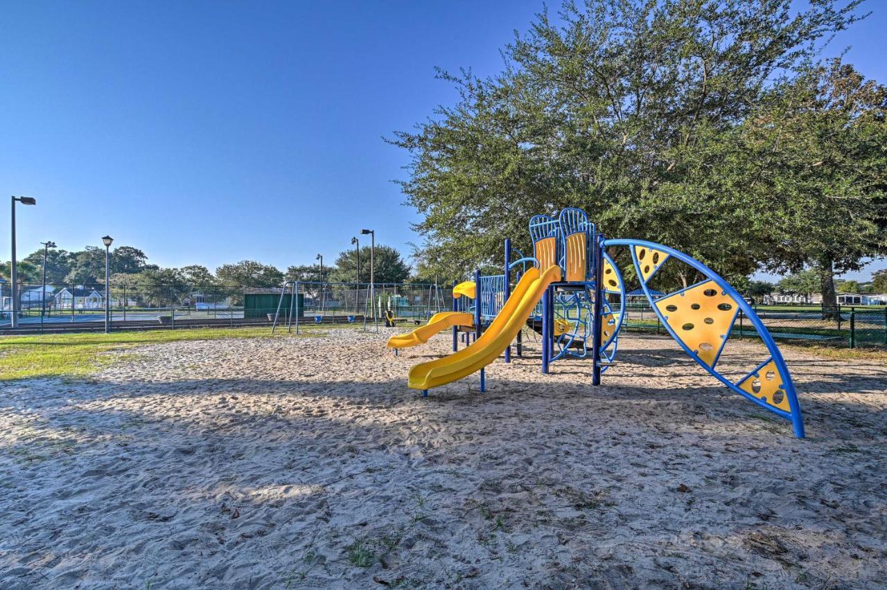 Sunny Myrtle - 1 Mi To Ocean! Holiday home Myrtle Beach