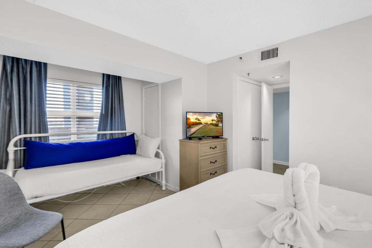 Ocean Front 2br Spacious With King Beds Apartment *