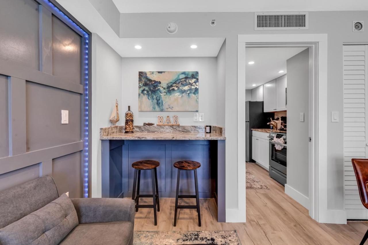 Breakers Tower 1br Oceanfront Apartment