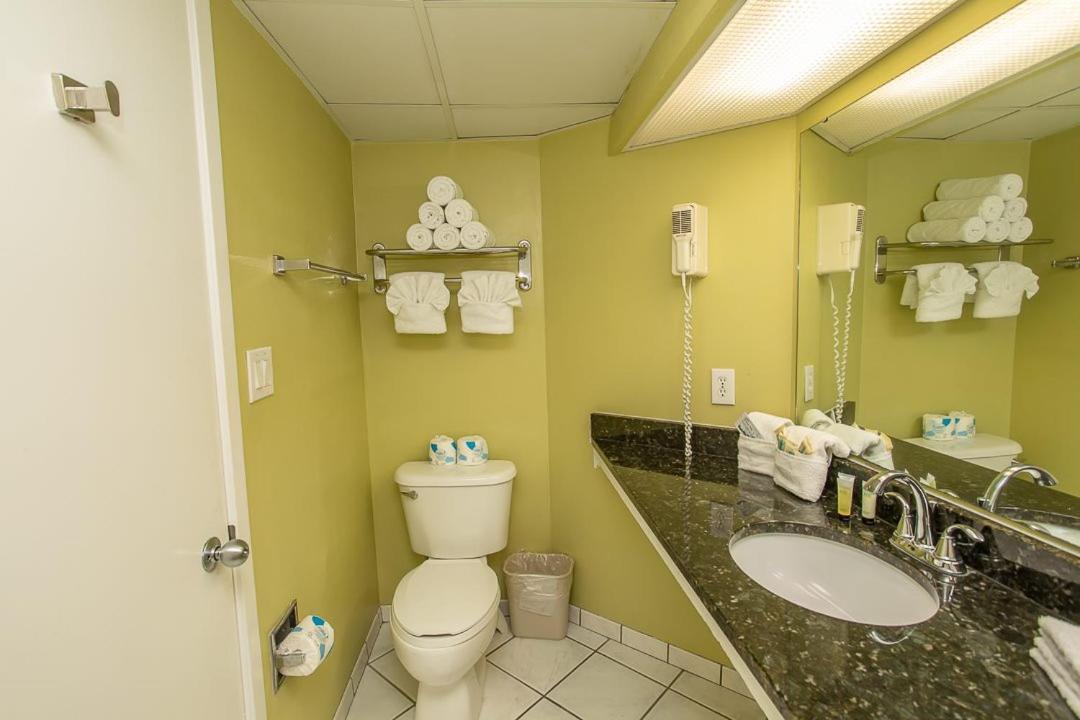 Oceanfront 2 Bedroom 3 Bathroom Unit 539-540 - Sleeps 10 Holiday home
