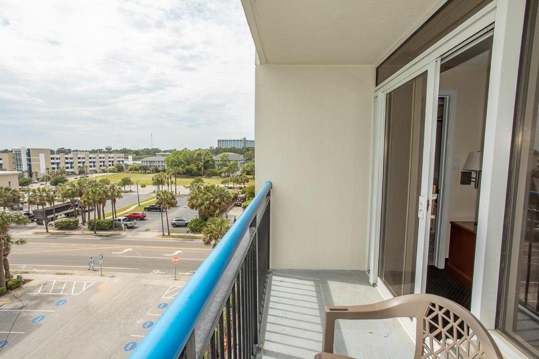 Oceanfront 2 Bedroom 3 Bathroom Unit 539-540 - Sleeps 10 Holiday home *