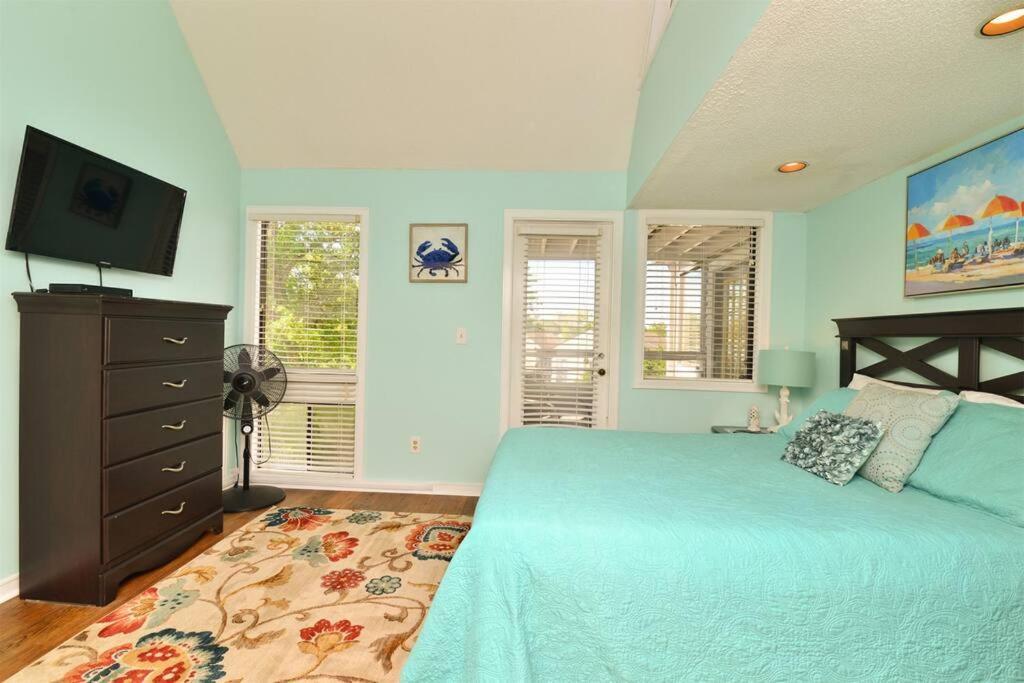 Holiday home 5 Min Walk To With Pools Hot Tub Restaurant Grills Myrtle Beach