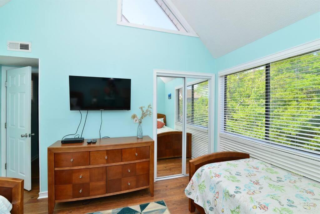 5 Min Walk To With Pools Hot Tub Restaurant Grills * Myrtle Beach