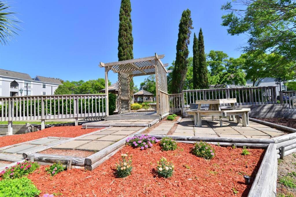 5 Min Walk To With Pools Hot Tub Restaurant Grills * Myrtle Beach
