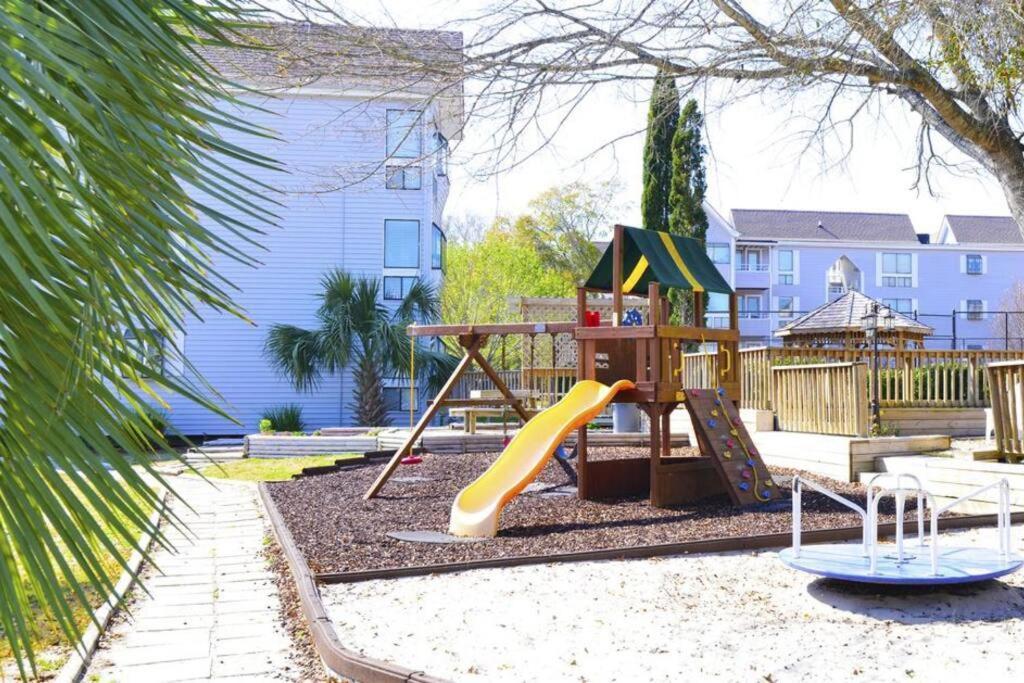 5 Min Walk To With Pools Hot Tub Restaurant Grills Myrtle Beach