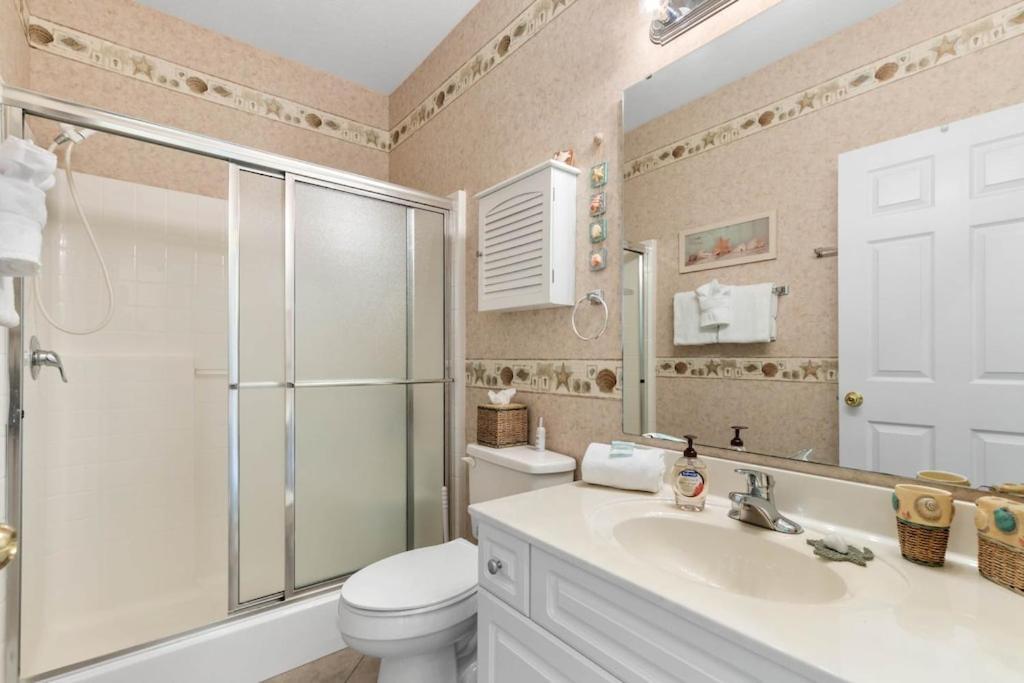 Apartment New! Gated Community, Pools, Gym, Beach @ Ocean Keyes #1721