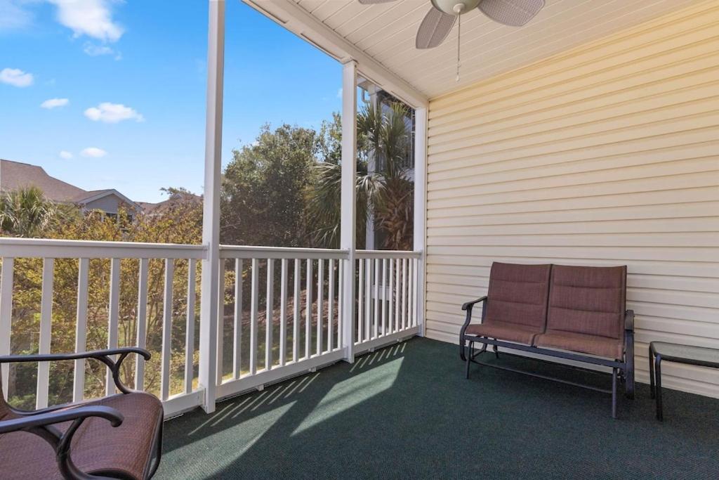 Apartment New! Gated Community, Pools, Gym, Beach @ Ocean Keyes #1721