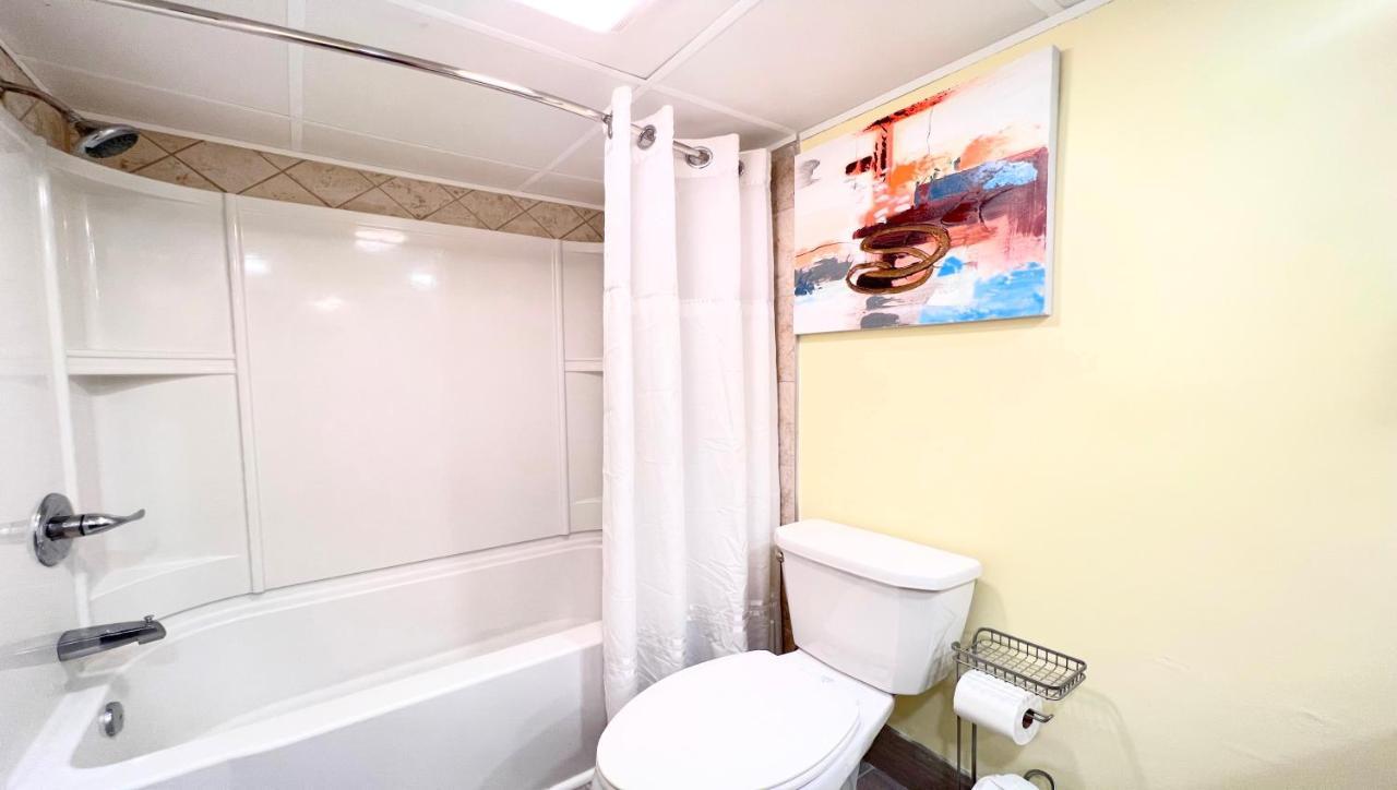 New ! Unique Oceanfront At Ocean Reef Resort-free Parking - Amazing Pools *