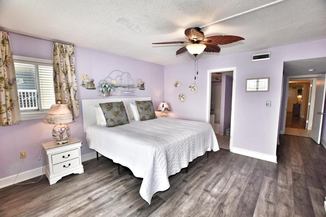 0112 Waters Edge Apartment *