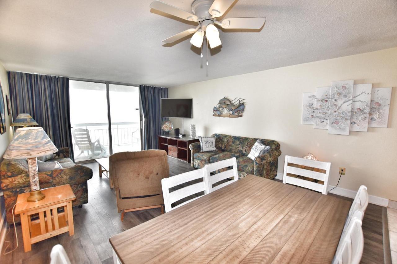 0112 Waters Edge Apartment