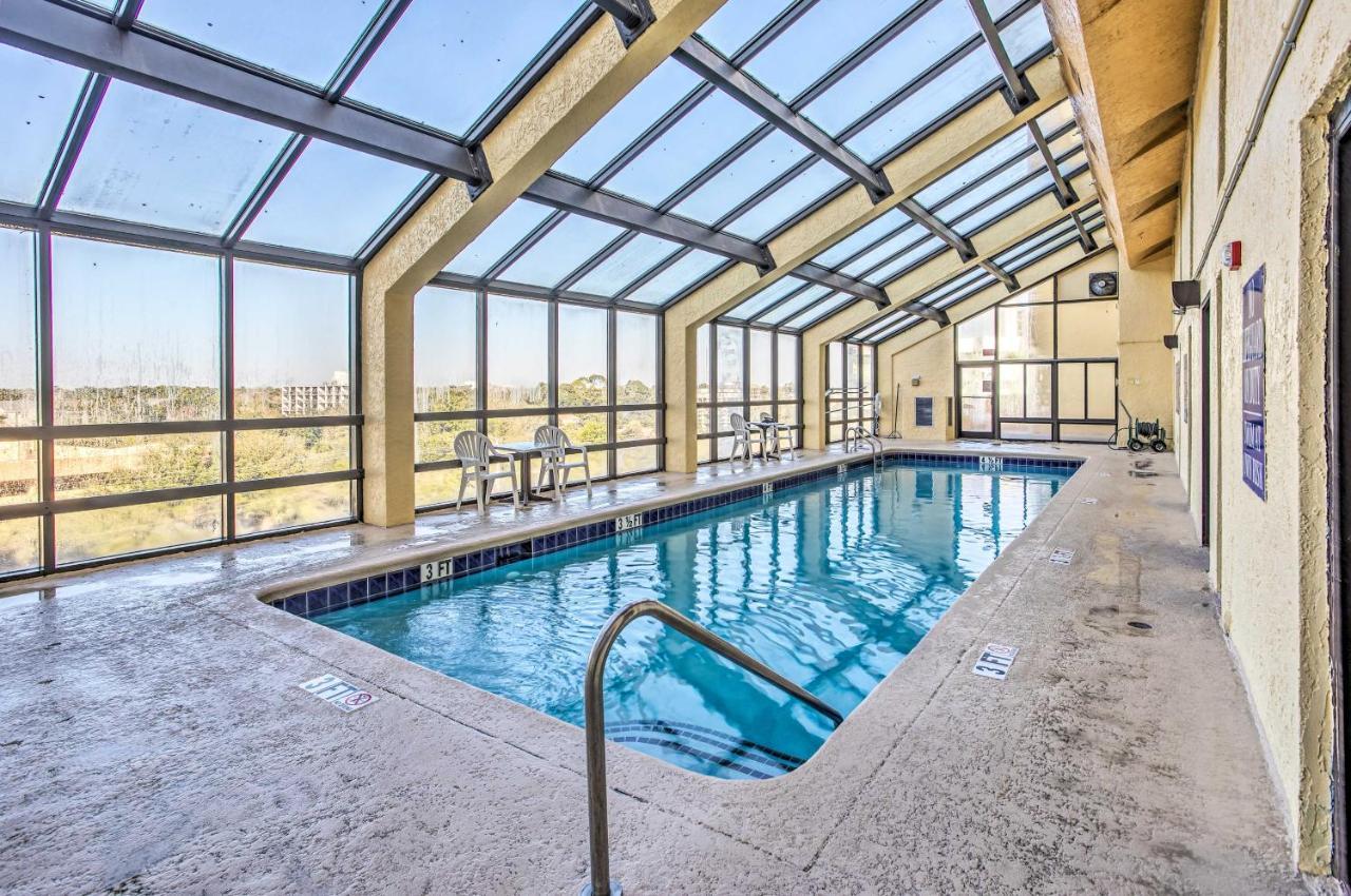 Myrtle With Balcony And Amenities!