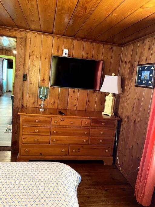 Apartment Cottage/king Br/walk2beach/golf Cart Option *