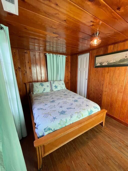 Apartment Cottage/king Br/walk2beach/golf Cart Option