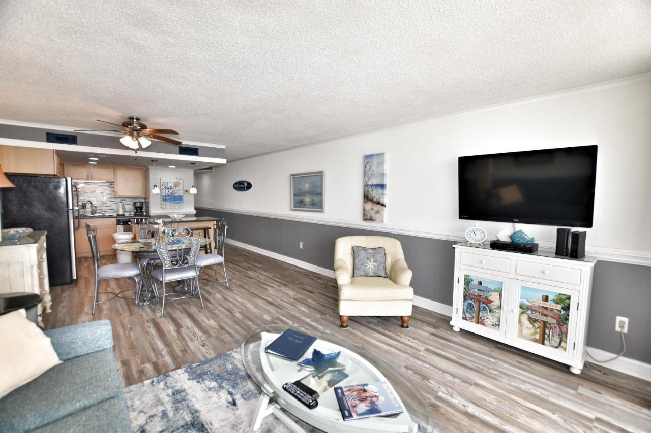 0208 Waters Edge Apartment