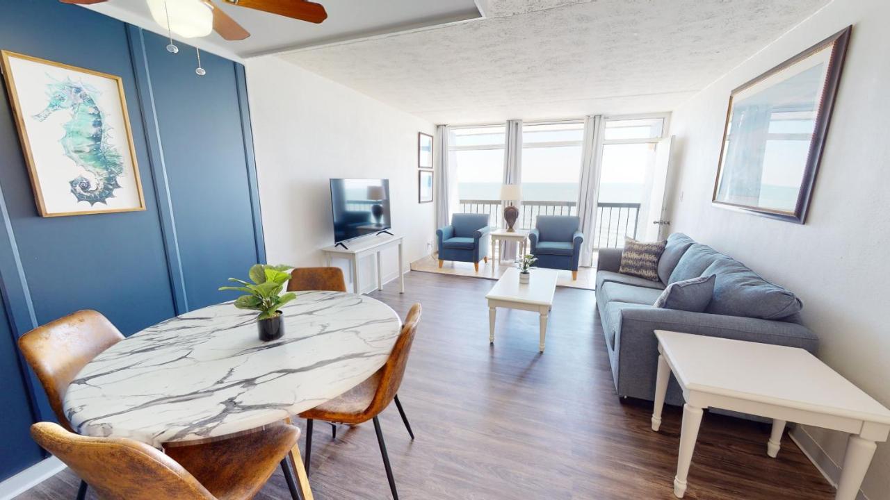 Willow Bay 301 Oceanfront Suite, Renovated Spring 2023 Desirable Golden Mile Location * Myrtle Beach