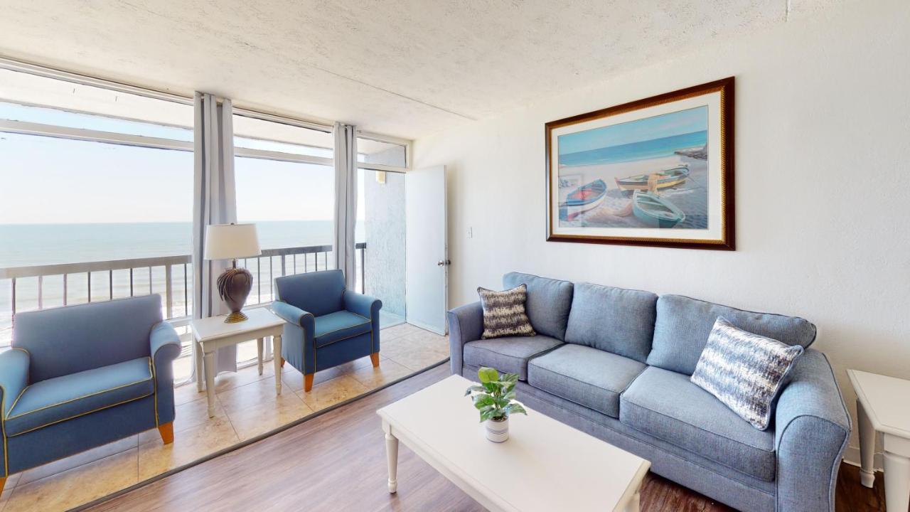 Willow Bay 301 Oceanfront Suite, Renovated Spring 2023 Desirable Golden Mile Location Apartment