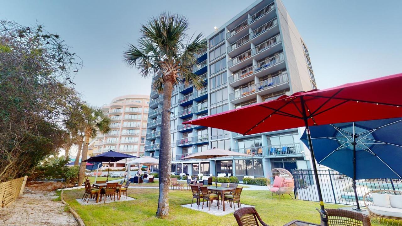 Willow Bay 301 Oceanfront Suite, Renovated Spring 2023 Desirable Golden Mile Location Apartment Myrtle Beach