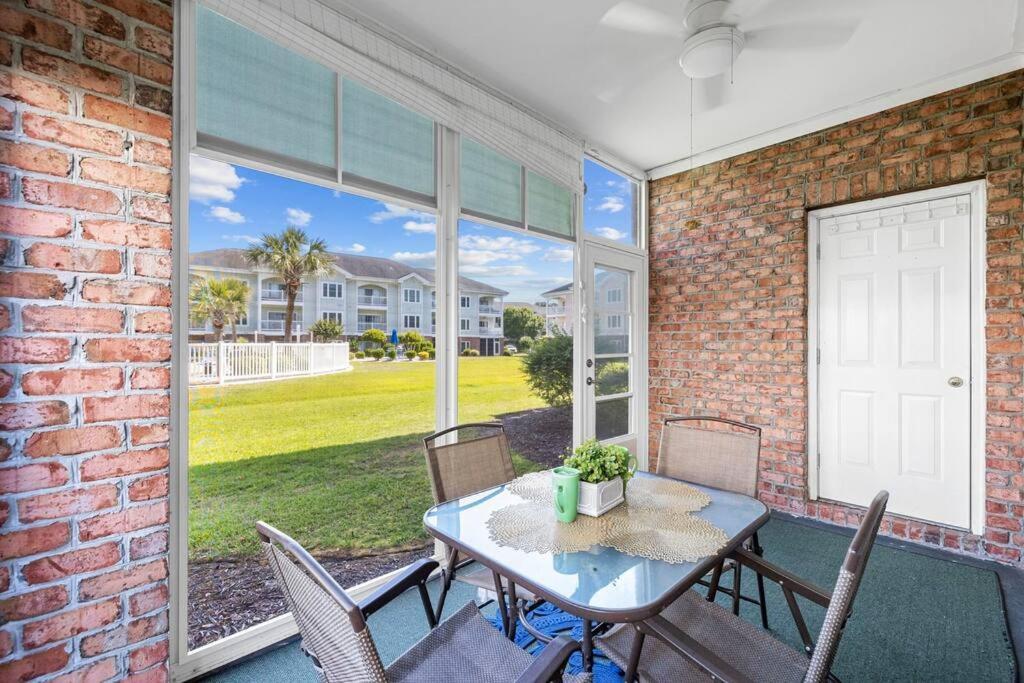 Spacious Beautiful 2br 2ba Near