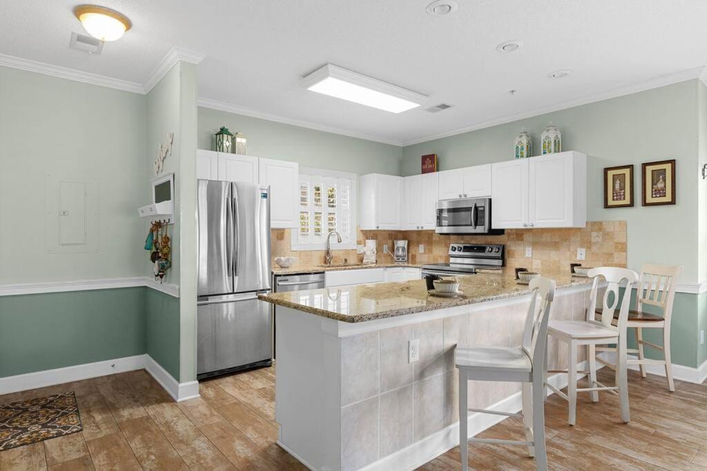 Spacious Beautiful 2br 2ba Near Apartment