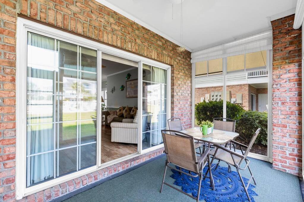 Spacious Beautiful 2br 2ba Near Apartment *
